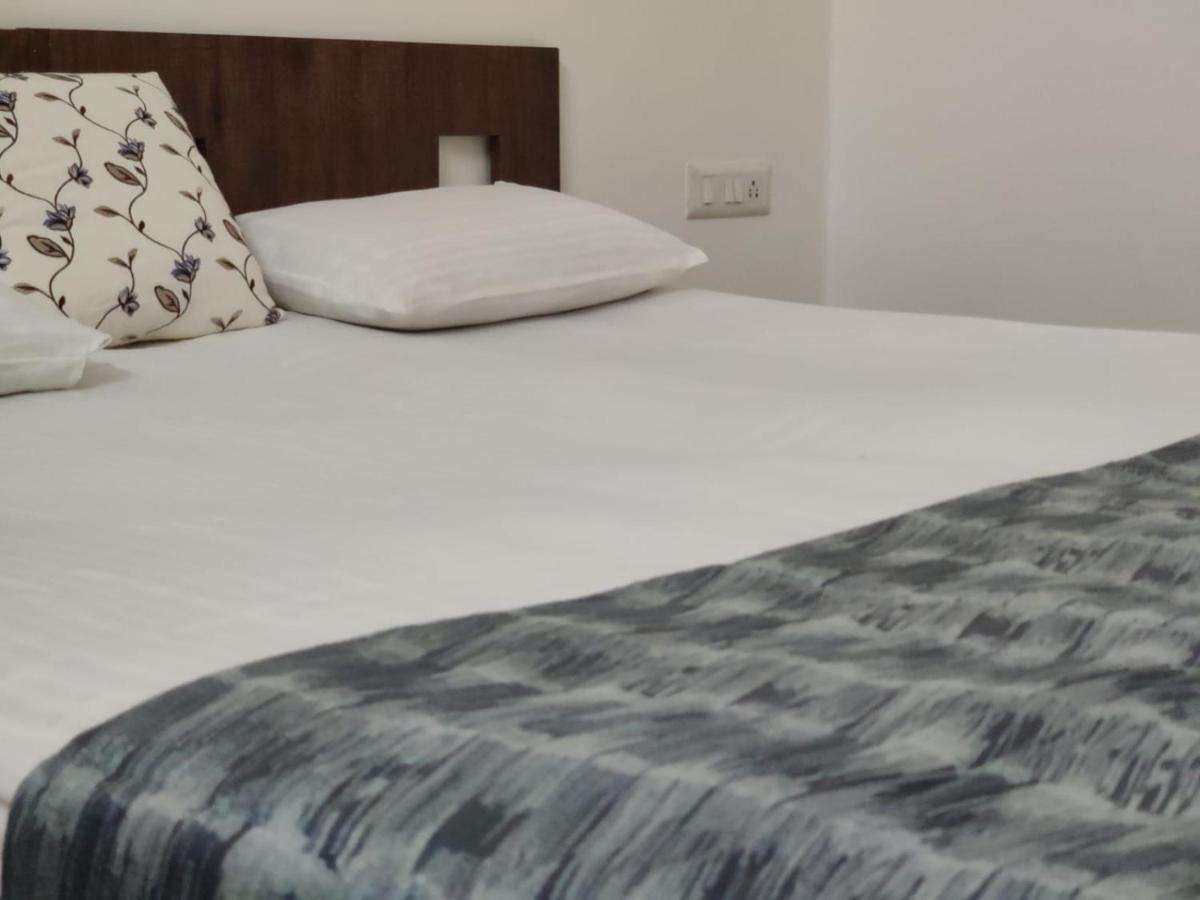 Srinekatan Heritage Villa Homestay Αχμπανταμπάντ Εξωτερικό φωτογραφία