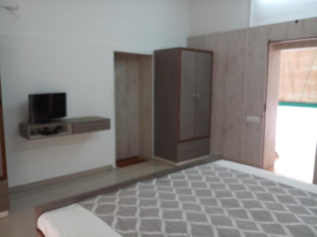 Srinekatan Heritage Villa Homestay Αχμπανταμπάντ Εξωτερικό φωτογραφία