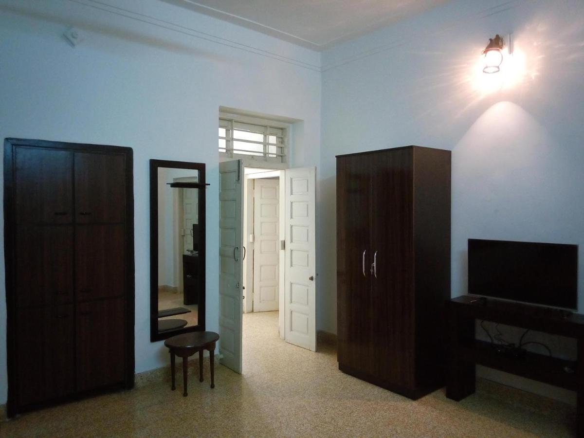 Srinekatan Heritage Villa Homestay Αχμπανταμπάντ Εξωτερικό φωτογραφία